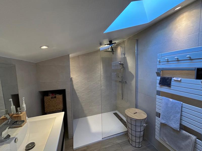 Maison - 150 m² - 10 pièces