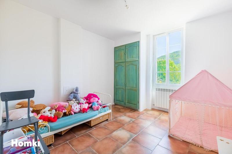 Maison de village - 180 m² - 7 pièces