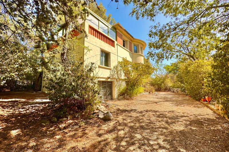 Maison - 195 m² - 5 pièces