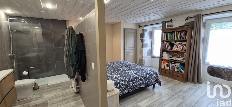 Maison - 222 m² - 6 pièces