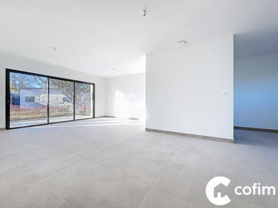 Maison - 93 m² - 4 pièces