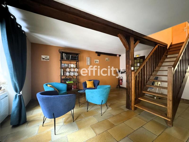 Maison - 355 m² - 13 pièces