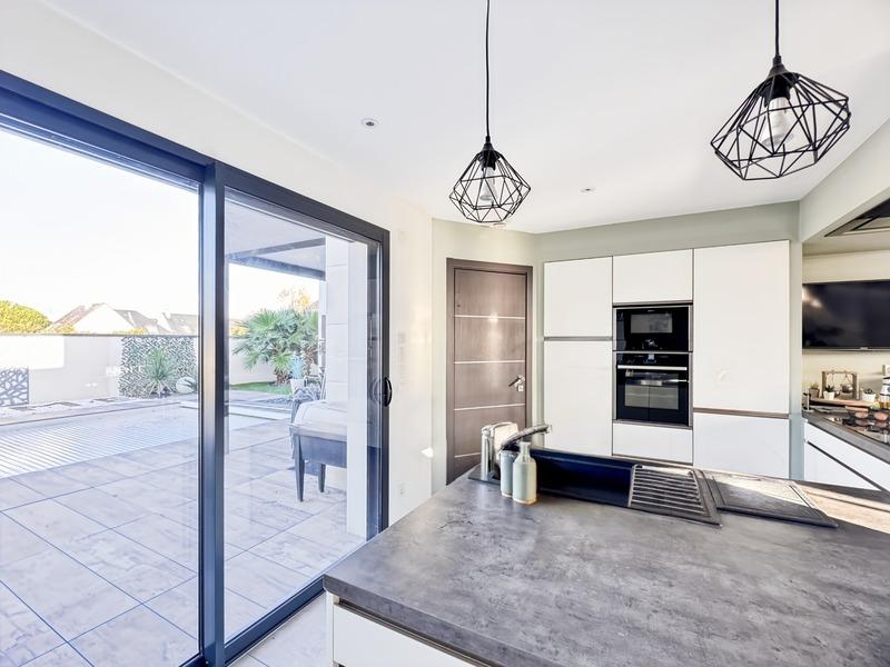 Maison - 178 m² - 7 pièces