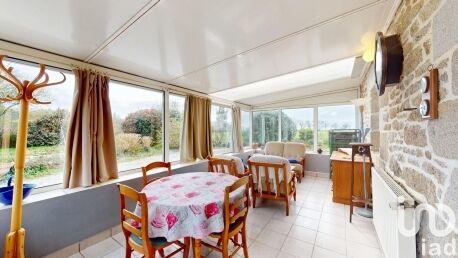 Maison - 180 m² - 11 pièces