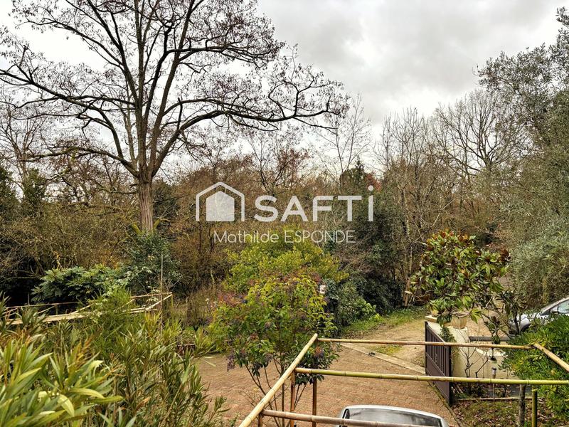 Maison - 205 m² - 6 pièces