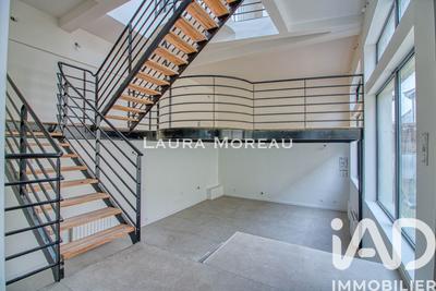 Loft - 171 m² - 5 pièces