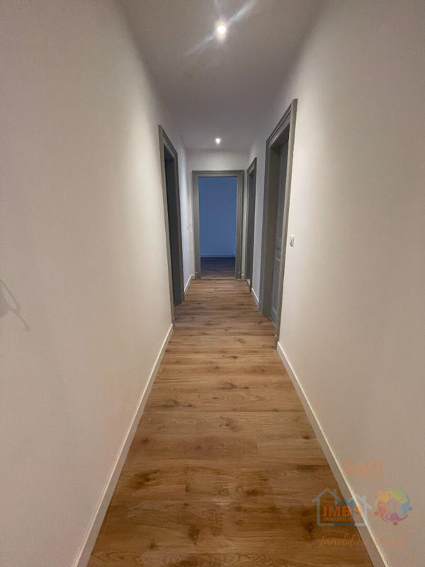 Appartement - 97 m² - 4 pièces