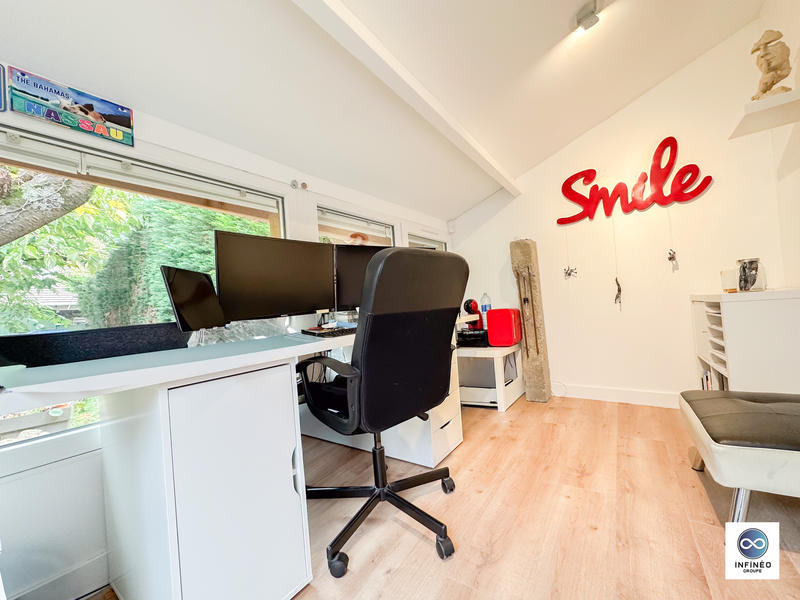 Maison - 147 m² - 7 pièces