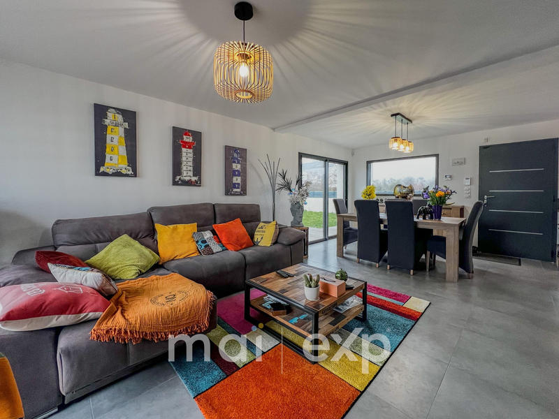 Maison contemporaine - 99 m² - 6 pièces