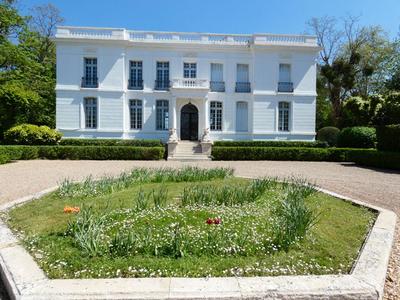 Château - 400 m² - 11 pièces