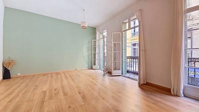 Appartement - 109 m² - 6 pièces