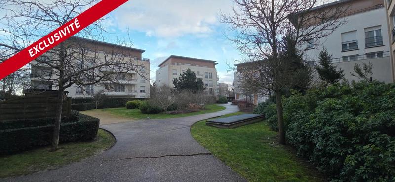 Appartement - 105 m² - 5 pièces