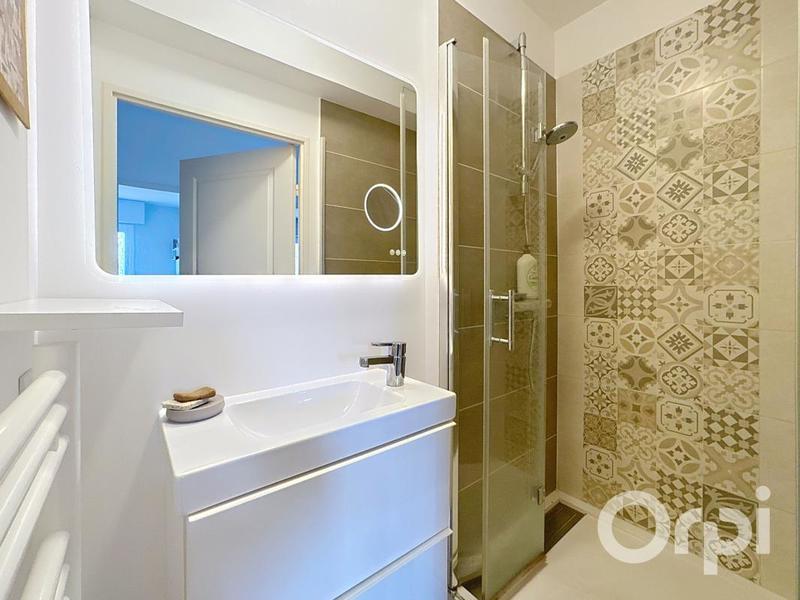 Appartement - 105 m² - 4 pièces