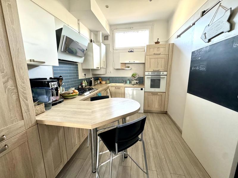 Appartement - 92 m² - 4 pièces