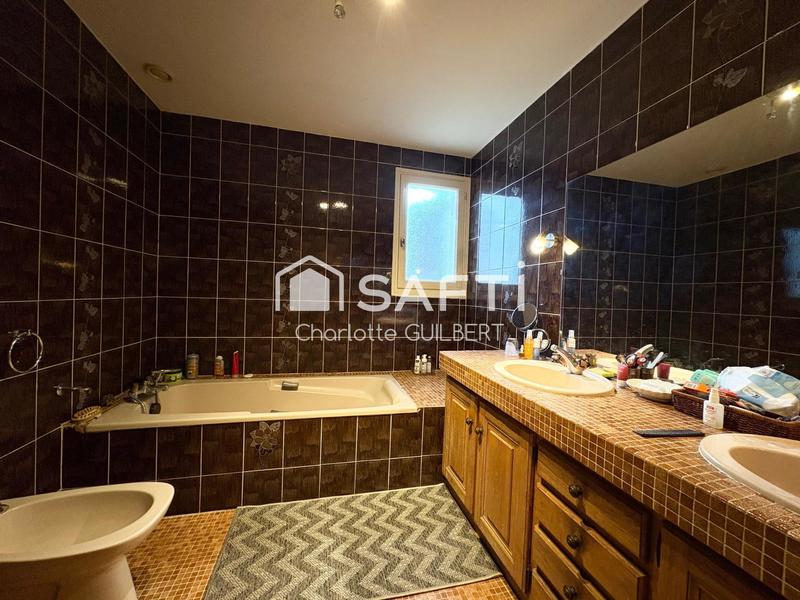 Maison - 133 m² - 5 pièces