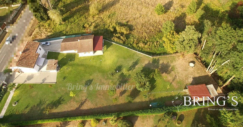 Villa - 166 m² - 8 pièces