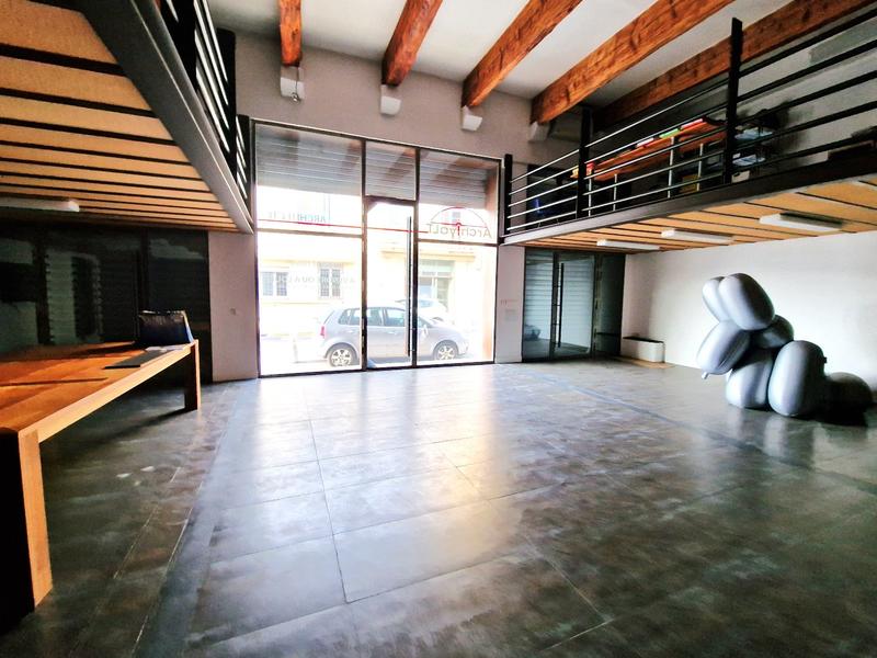 Local d'activités - 180 m²