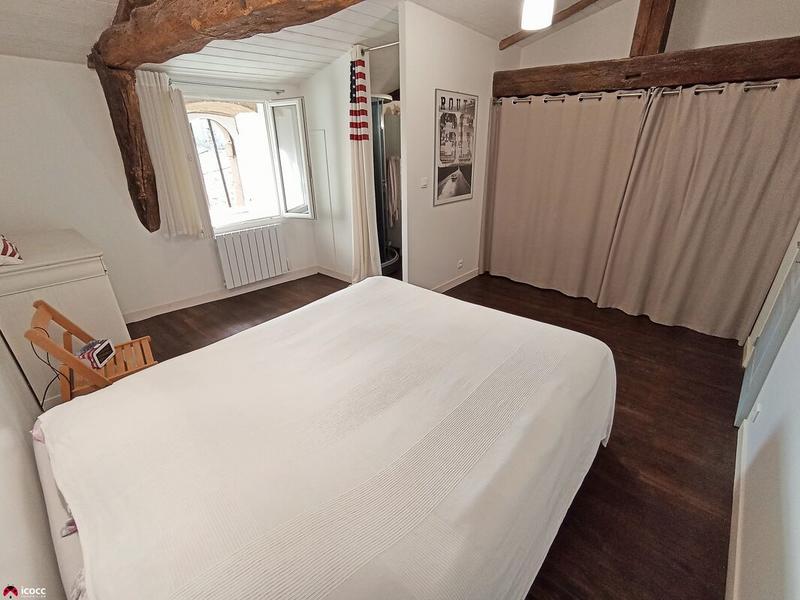 Maison - 530 m² - 8 pièces