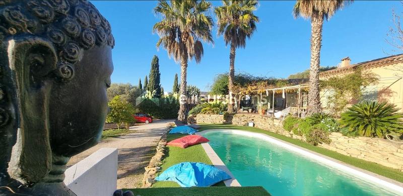 Villa - 136 m² - 5 pièces