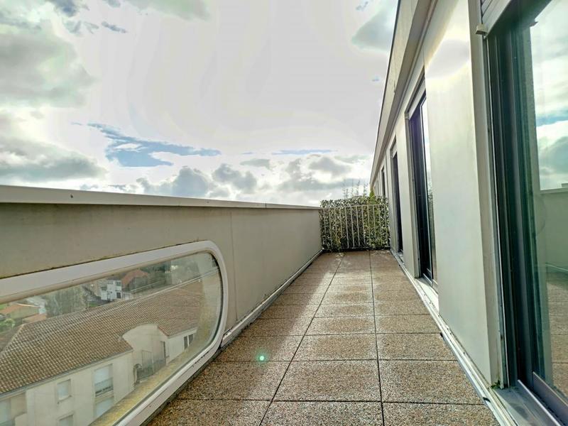 Appartement - 92 m² - 4 pièces