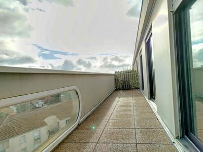 Appartement - 92 m² - 4 pièces