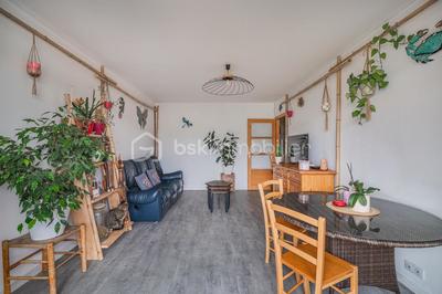 Appartement - 99 m² - 5 pièces