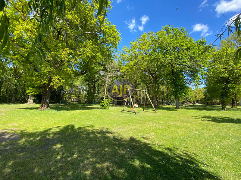 Maison d'architecte - 300 m² - 8 pièces