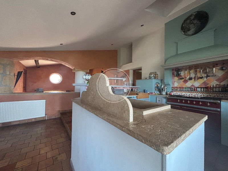 Bastide - 240 m² - 7 pièces