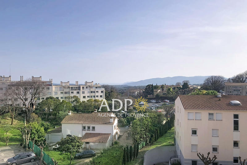 Appartement - 77 m² - 4 pièces