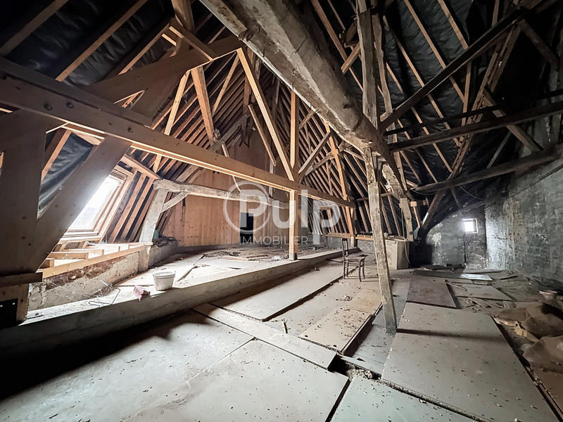 Maison - 200 m² - 12 pièces