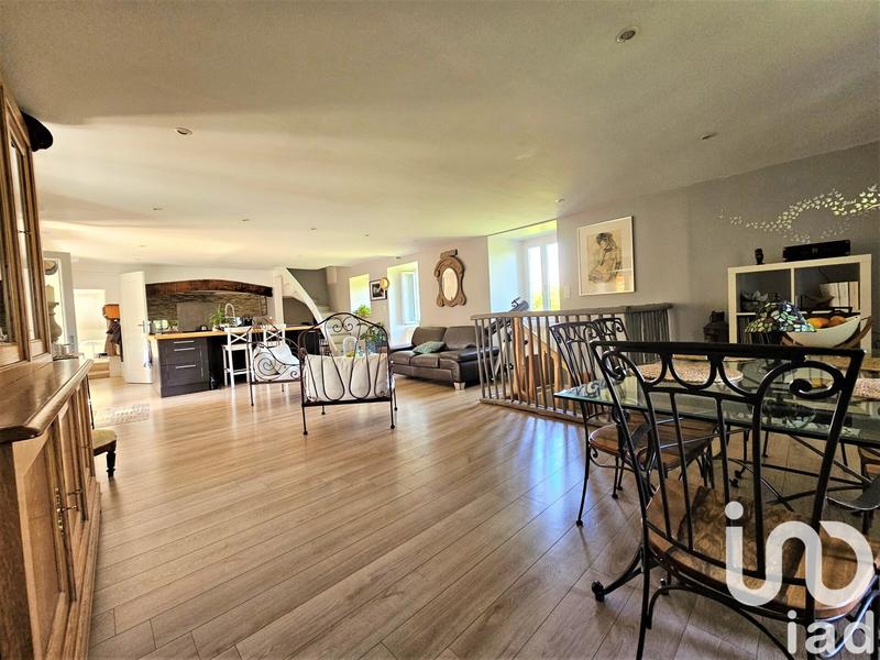 Maison - 140 m² - 6 pièces