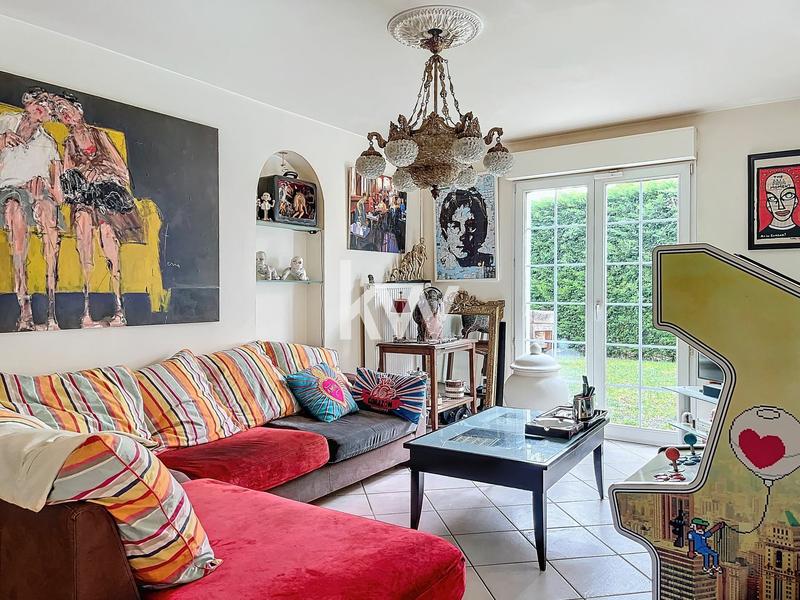 Maison - 200 m² - 7 pièces