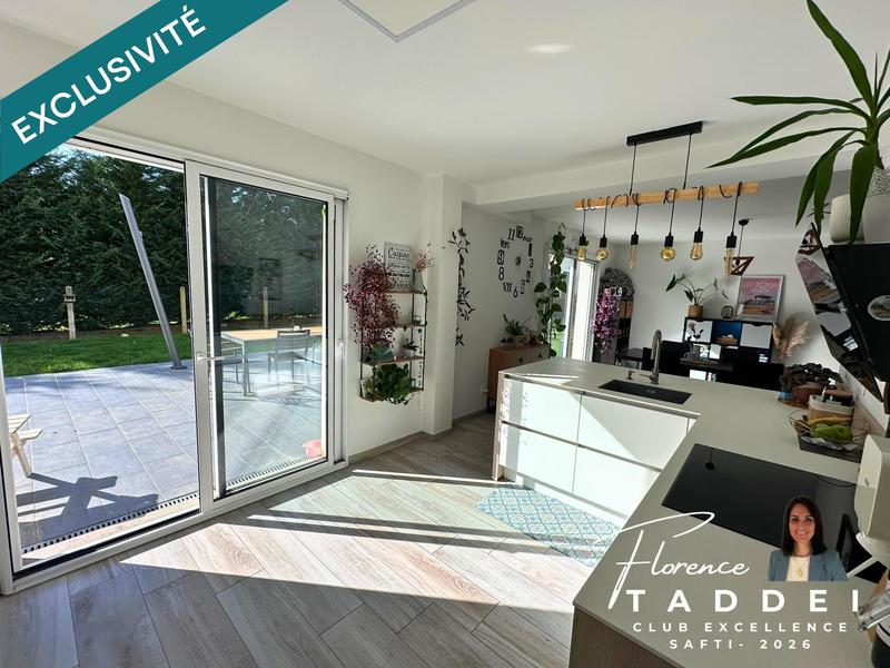 Maison - 105 m² - 5 pièces