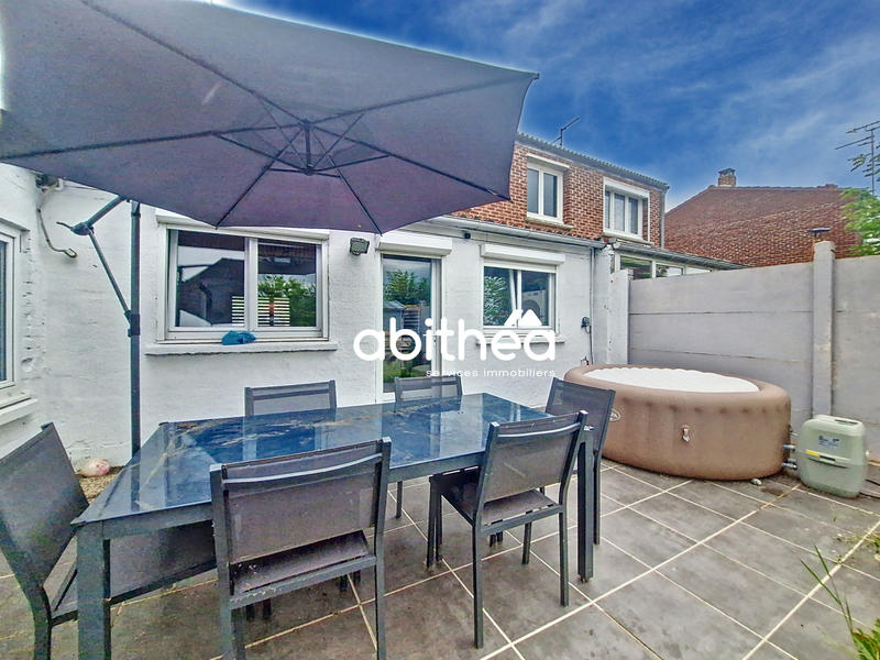 Maison - 102 m² - 4 pièces