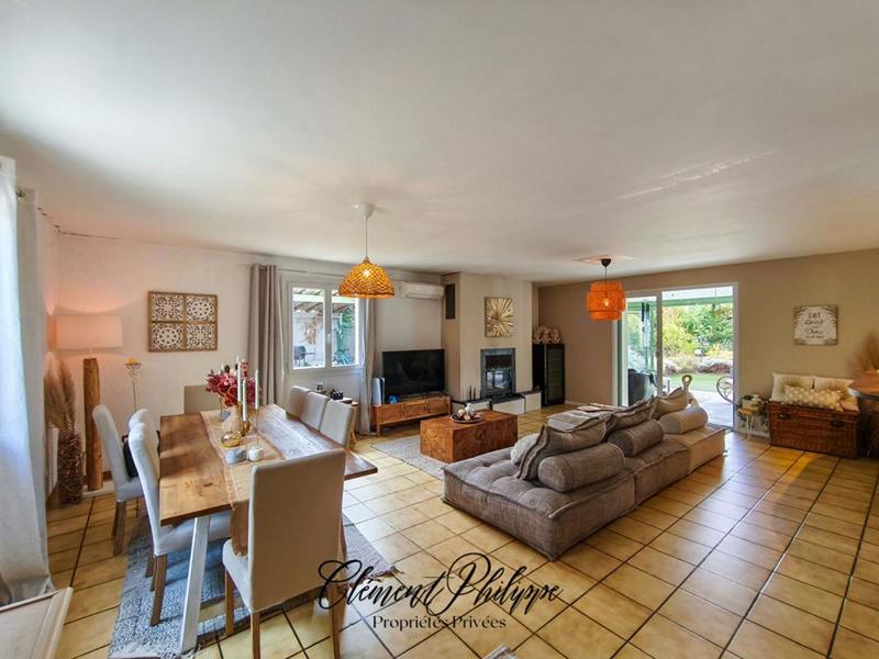 Maison - 167 m² - 7 pièces