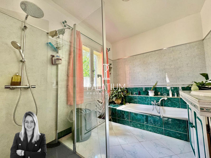 Villa - 202 m² - 7 pièces