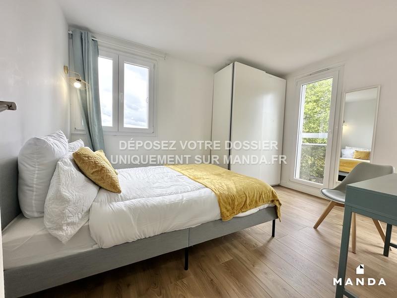 Chambre - 11 m² - 5 pièces