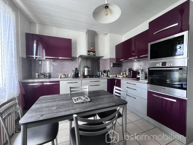 Maison - 150 m² - 7 pièces