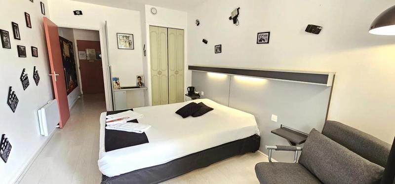 Appartement - 2 000 m² - 34 pièces