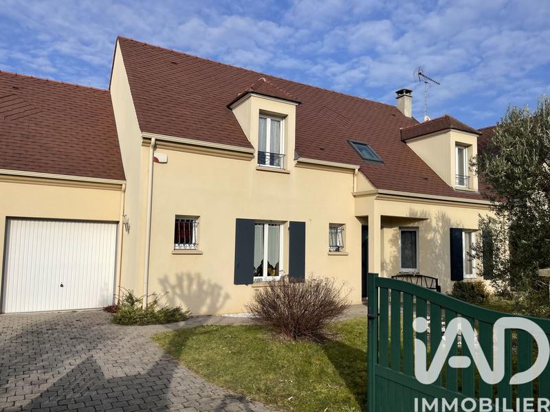 Maison - 158 m² - 8 pièces