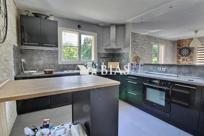 Maison - 120 m² - 6 pièces