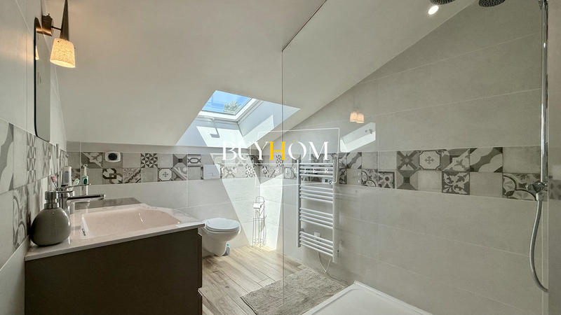 Maison - 158 m² - 5 pièces