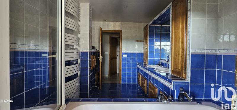 Maison - 262 m² - 10 pièces