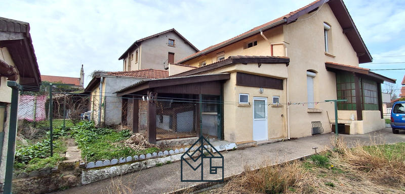 Maison - 85 m² - 5 pièces