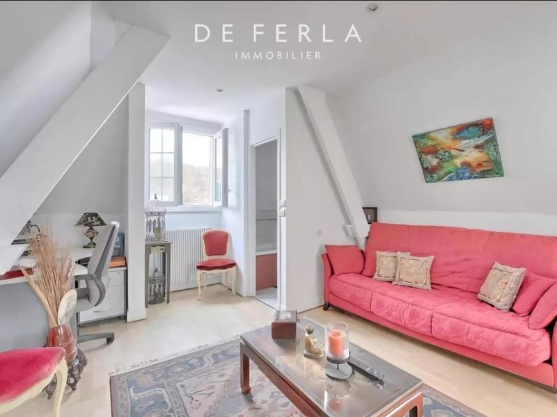 Demeure - 200 m² - 7 pièces