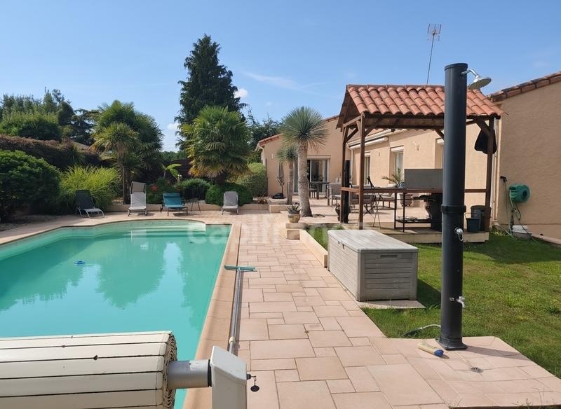 Maison - 176 m² - 5 pièces