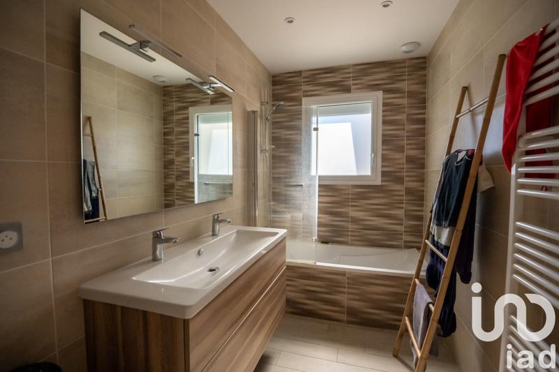 Maison - 172 m² - 4 pièces