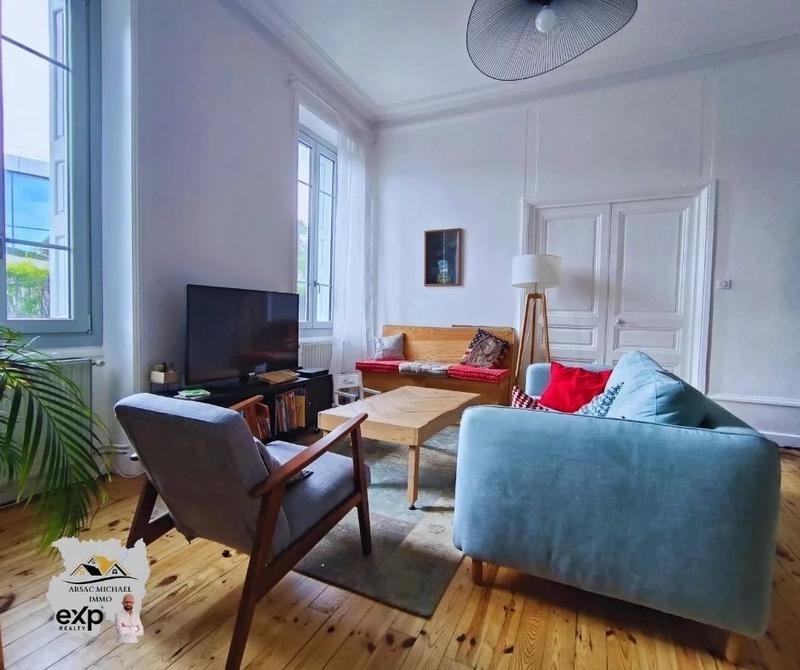 Appartement - 112 m² - 5 pièces