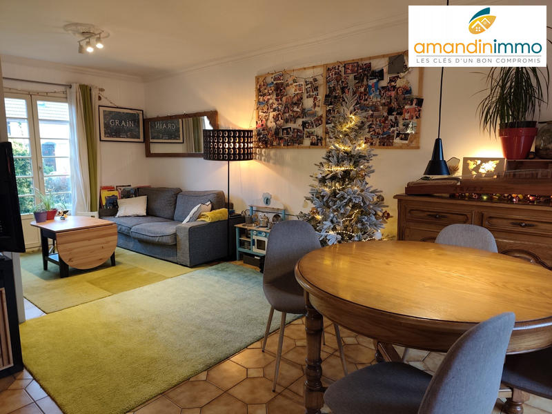 Maison - 97 m² - 7 pièces