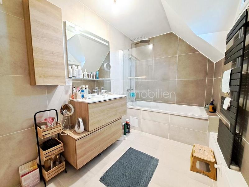 Pavillon - 103 m² - 4 pièces